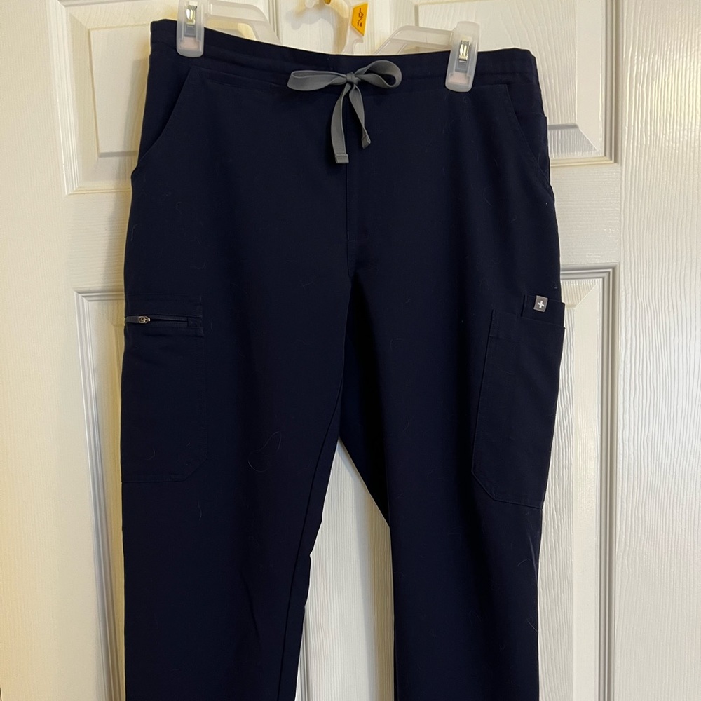 Navy figs, like new